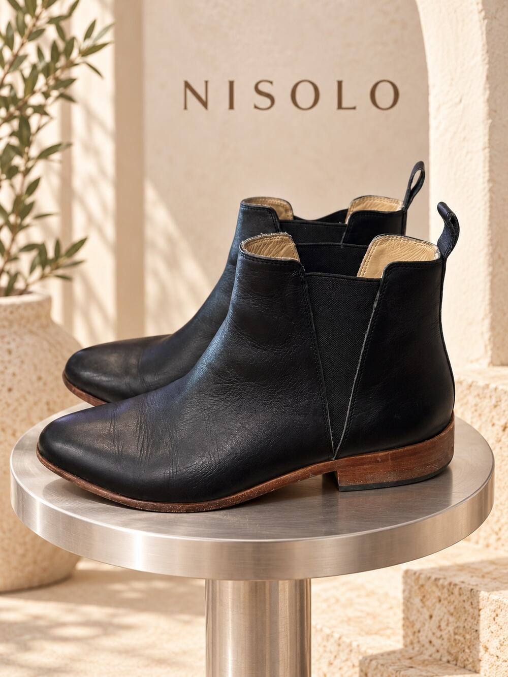 Nisolo Classic Chelsea Black Leather Ankle Boots Women’s Size 7